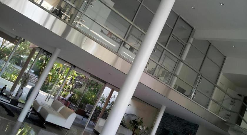 ไฮแลนด์ การ์เดน โฮเต็ล Hotel ลอสแอนเจลิส ภายนอก รูปภาพ